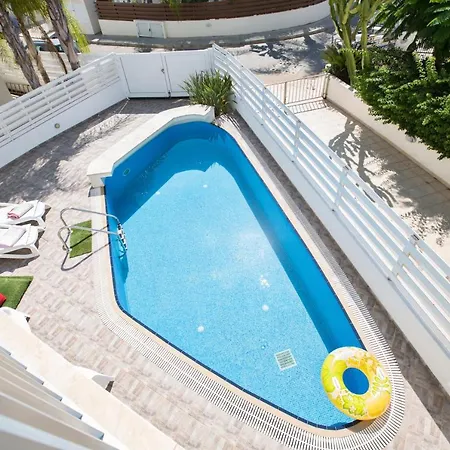 Kalamies Family Villa